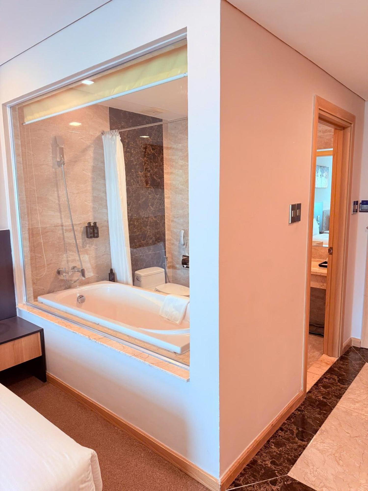 Muong Thanh Luxury Nha Trang Hotel Bagian luar foto